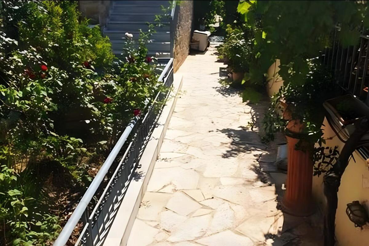 Appartement Σύγχρονο Vintage Στο Μαρούσι à Athènes Extérieur photo
