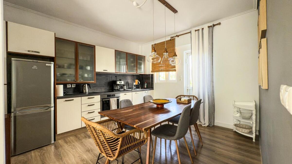 Appartement Σύγχρονο Vintage Στο Μαρούσι à Athènes Extérieur photo